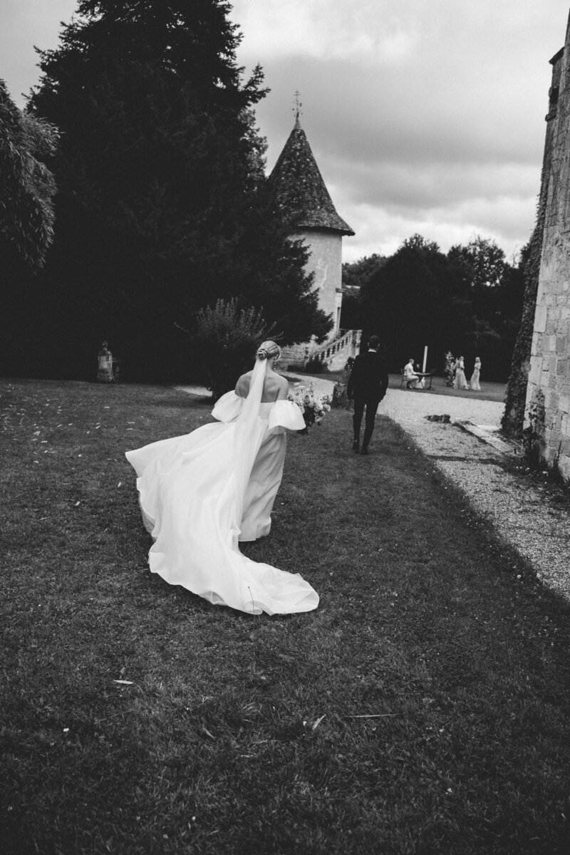 Norsk brudepar i Frankrike – dokumentarisk bryllaupsfoto