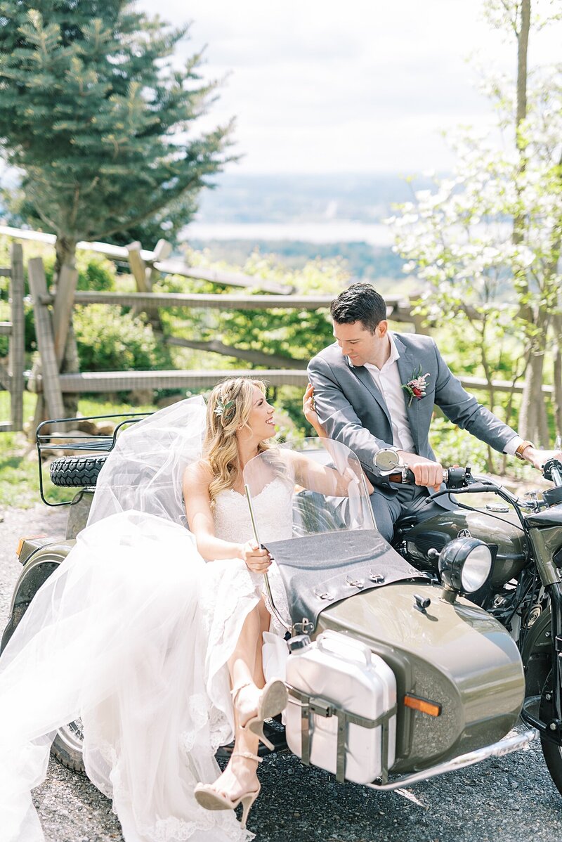 lambs-hill-micro-wedding-elopement-beacon-hudson-valley-27