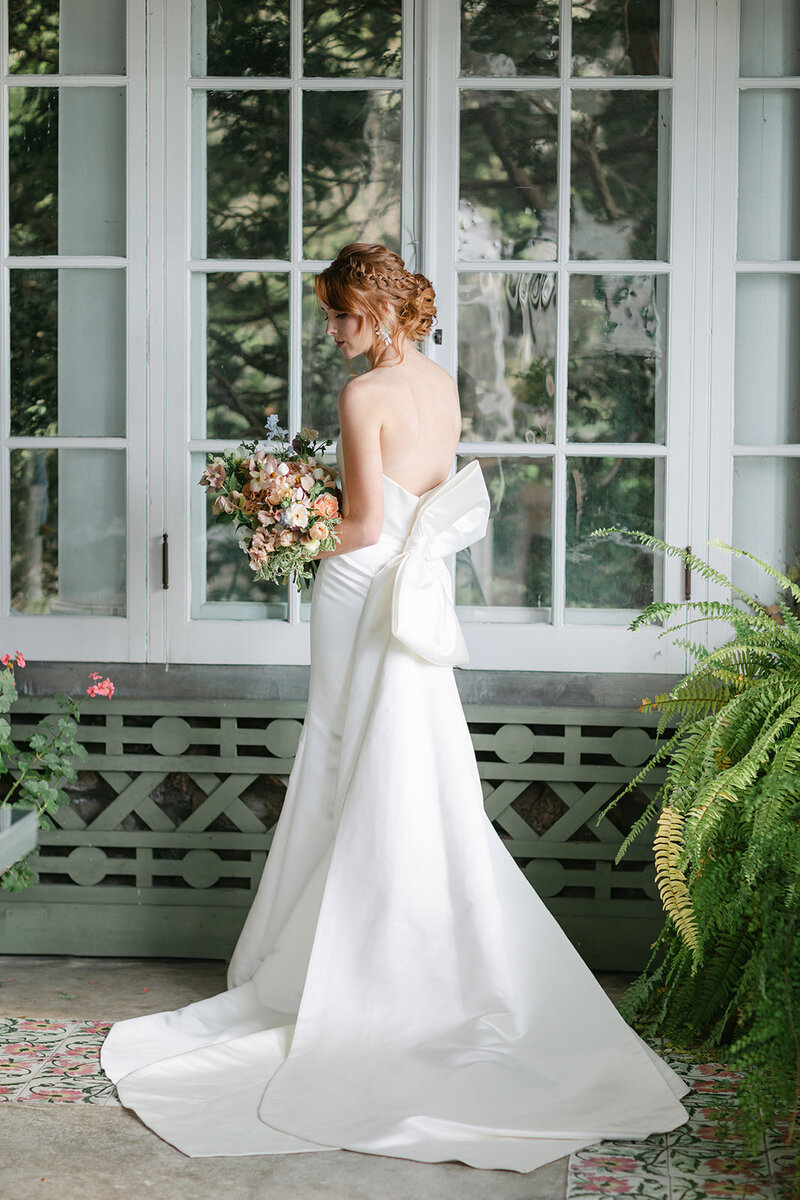 strapless-wedding-gown-with-bow