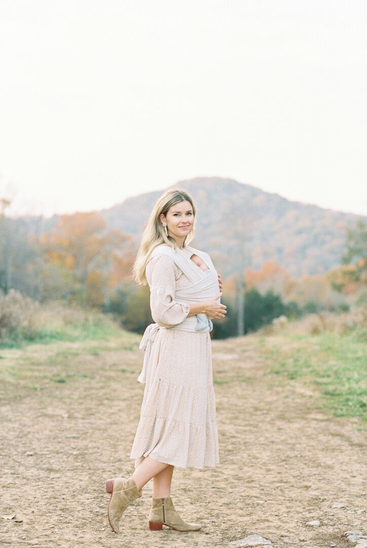 Outdoor newborn session in Nashville TN