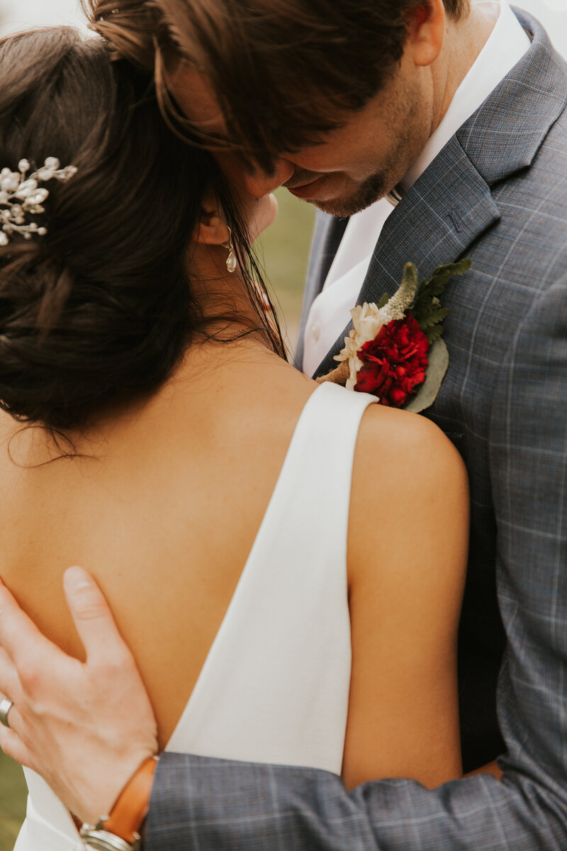 Brantford_Wedding_Couple-187