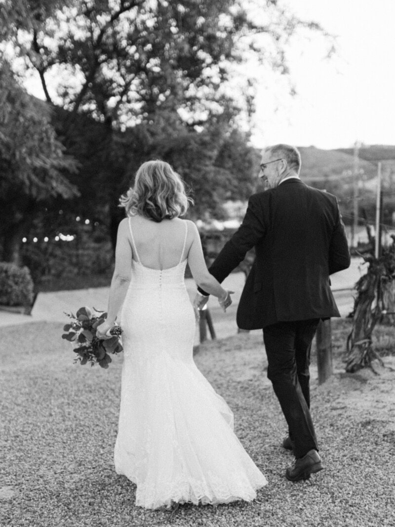 A breathtaking Destination Wedding, where a happy couple from Los Angeles exchanged vows against the backdrop Beautiful Temecula Wine Country Falkner Winery near San Diego in sunny Southern California. The editorial eye by Michael Asmussen, an internationally recognized destination wedding photographer specializing in luxury celebrations. Explore more of Michael’s work in Palm Desert, Los Angeles, Tokyo Japan, Las Vegas, Seoul and beyond.