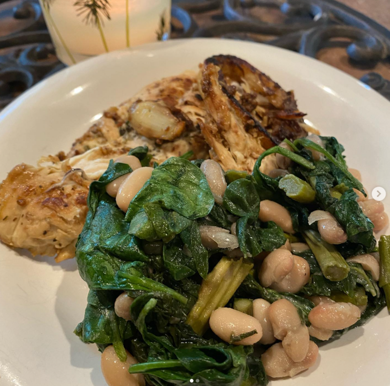 Dana's Firm offers easy to follow, individualized personal training sessions and nutrition coaching to help each of her clients reach their personalized health goals.