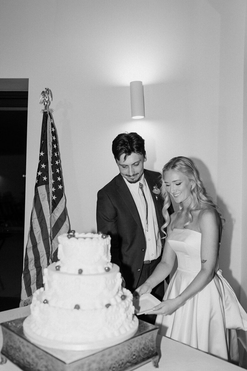 jami-oliver-wedding-preview-taylorraephotofilm-226