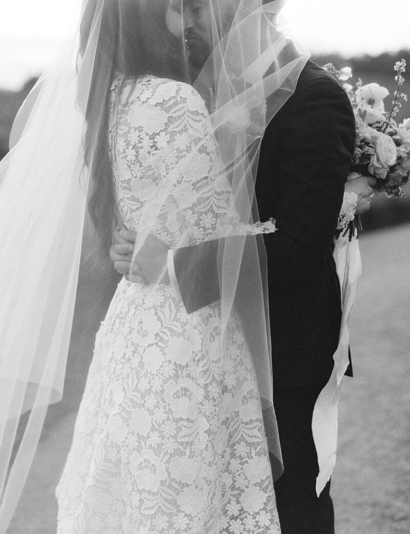 634-HC-Bride-Groom-Hannah Quintana Photography