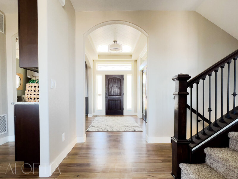 Light-Filled-Entry-Way-Ceiling-Treatment-Colorado-4