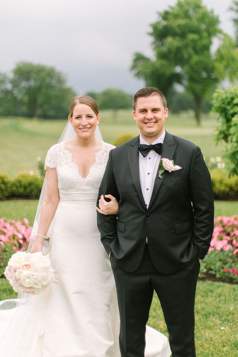 bride-and-groom-at-westmoreland-country-club-wilmette