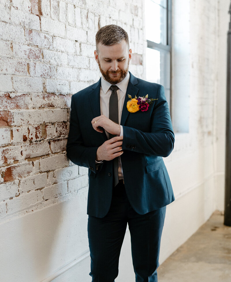 groom at Big Sur elopement