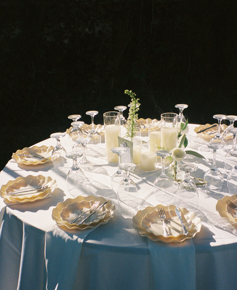 Romantic January wedding with swan motif, blue shoes, and artistic floral design by Erika O’Brien Events