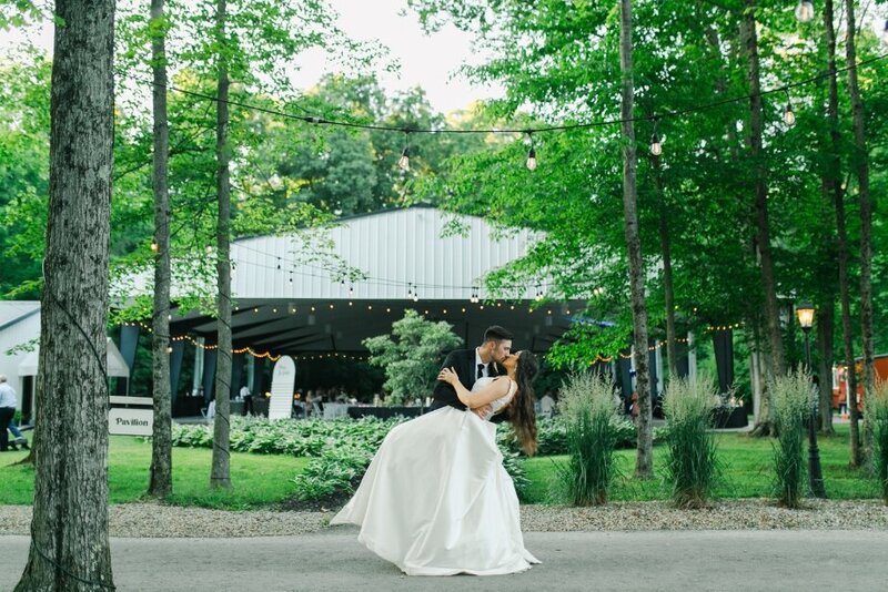 Pavilion_Bride_Groom_Kiss_TheBrookVenue
