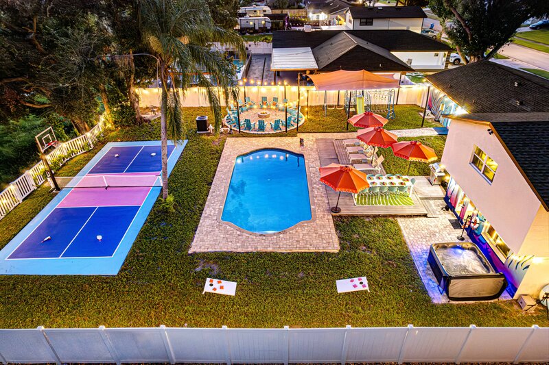 Exterior Twilight (1)