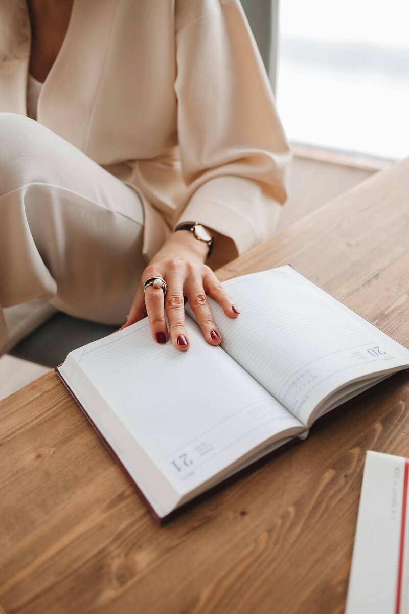 Private confidential therapy for executives