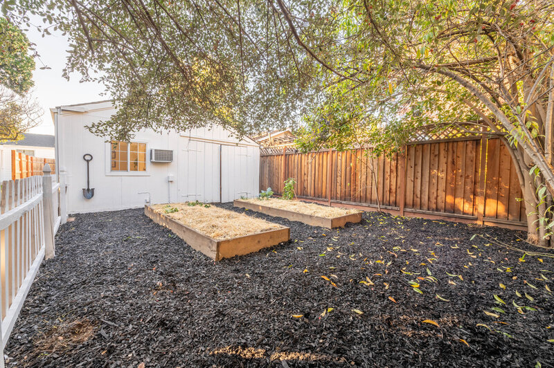 039_Vegetable Garden