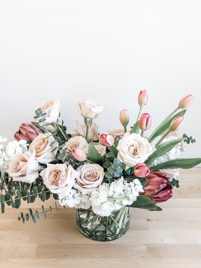 floral-phoenix-large-vase-arrangment