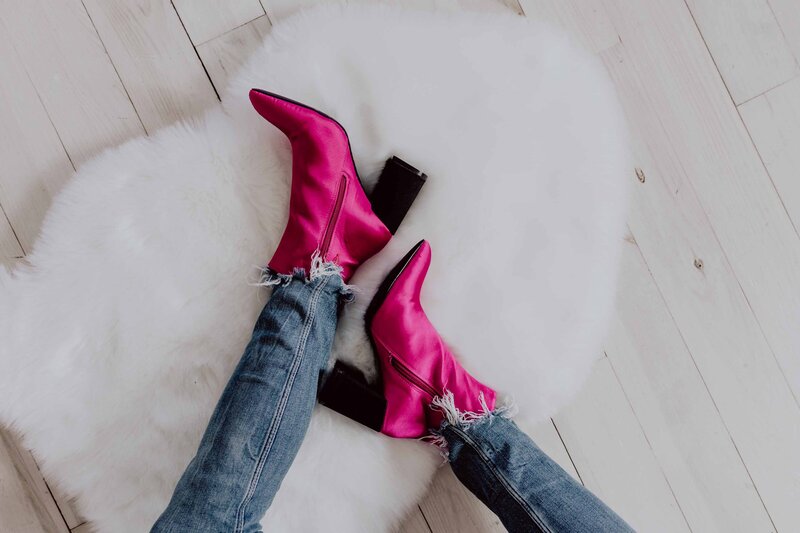 pink-boots-empowerment-coach