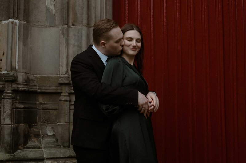 Elopement fotoshoot Leiden vastgelegd door trouwfotograaf Lauw Design & Photography