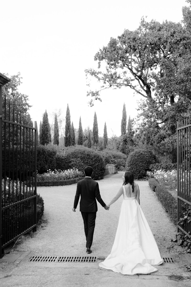 wedding chateau la tour vaucros aly michael victoria le petit-77
