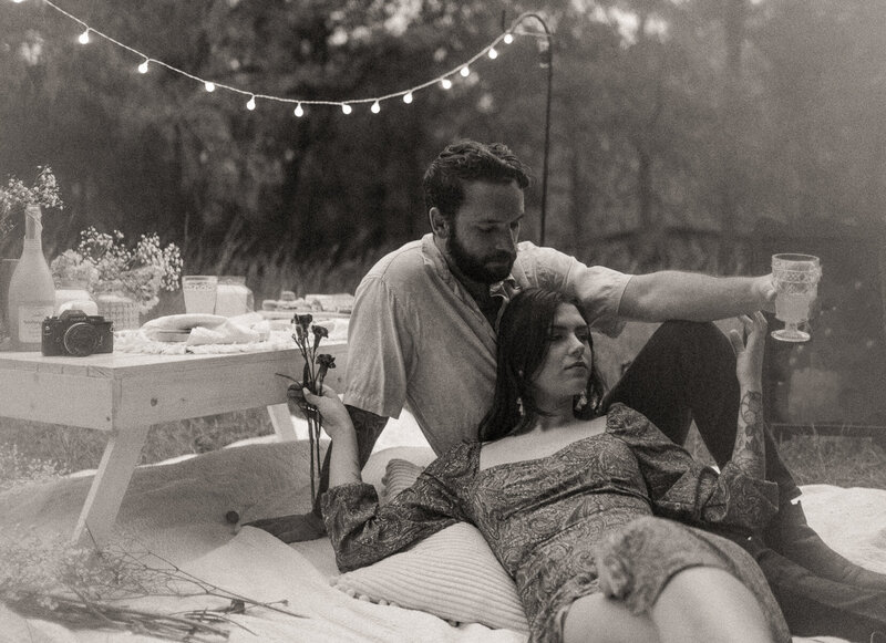 backyard engagement photos in Jacksonville, Florida