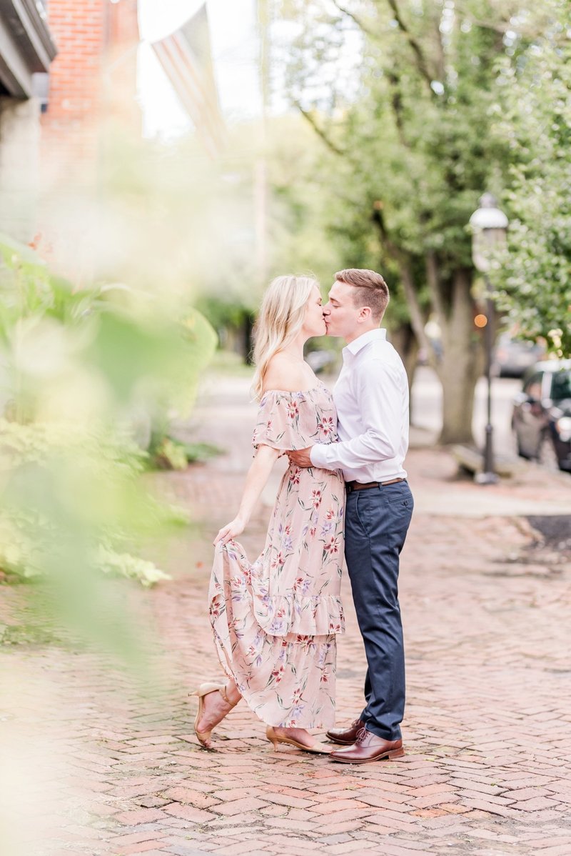 in-home-engagement-session-with-light-and-airy-rooms-and-brick-in-german-village-in-columbus-ohio_2077
