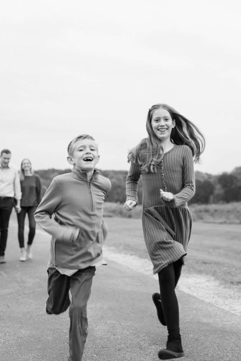 LightCreative_202211_EmmaPaul_FallMiniSession_002