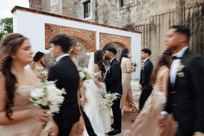 Wedding party celebration captured by st. petersburg wedding photographer


