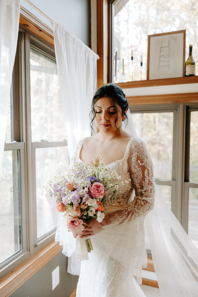 Bride and Bridesmaid | Morgan Baker Photo Co