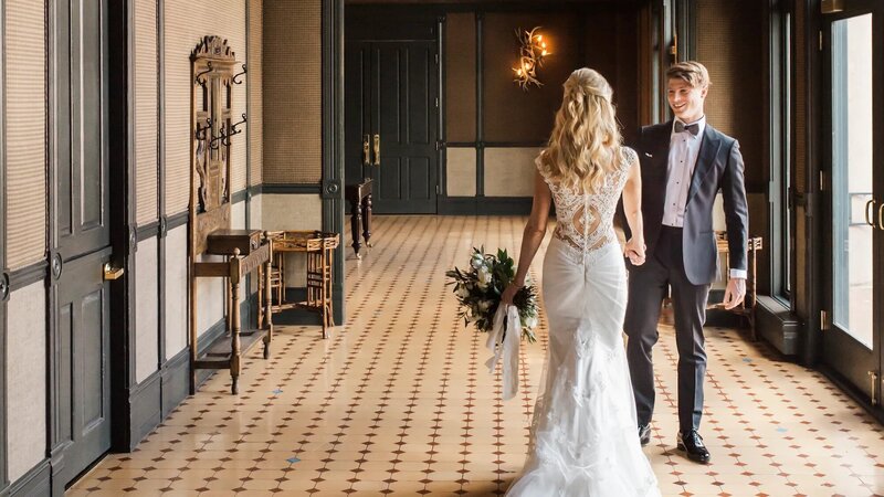 lace wedding dress of seattle bride