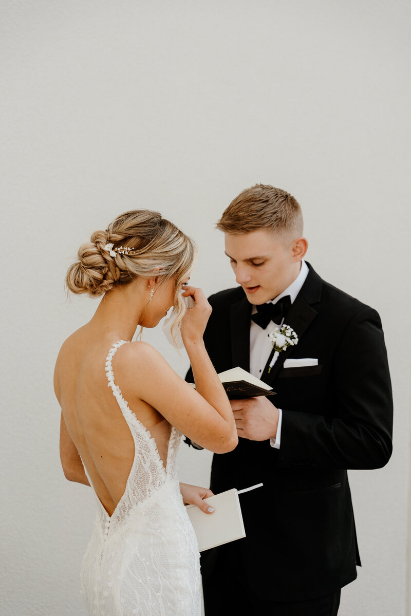 high-end summer minnesota wedding