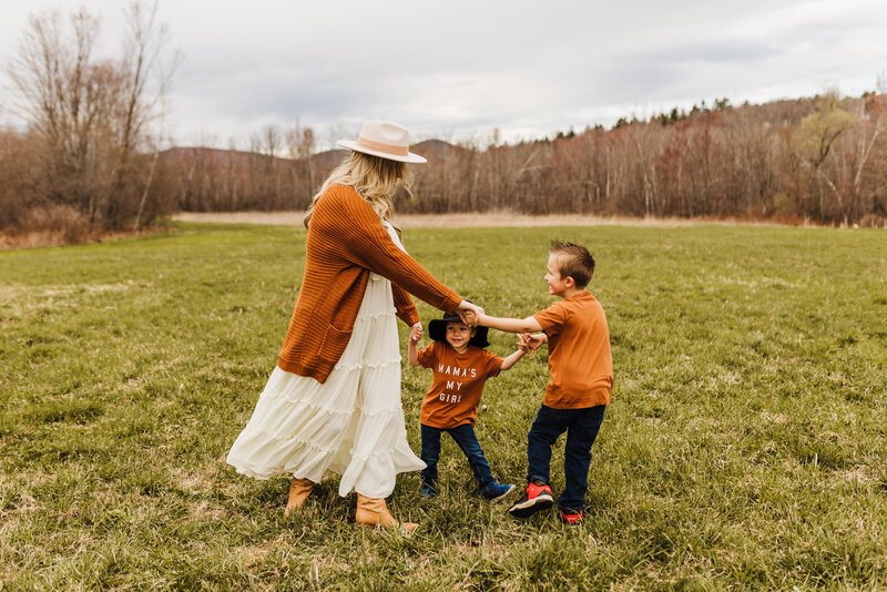 Motherhood-Maine-Family-Photographer-10