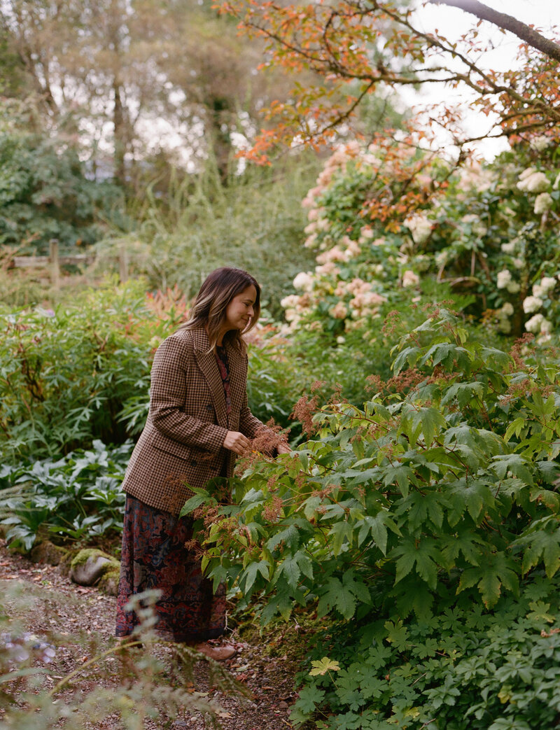 HighlandsShootMossFloralTaylorandPorter0324