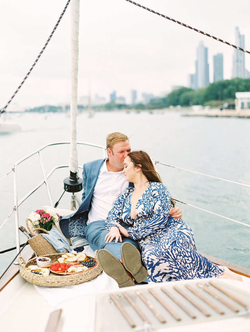 Chicago-sailboat-engagement_11
