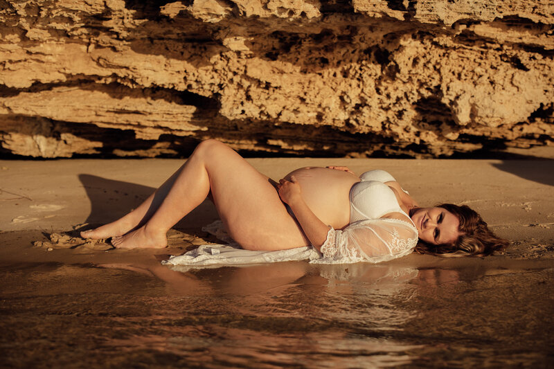 pregnancy river photoshoot
