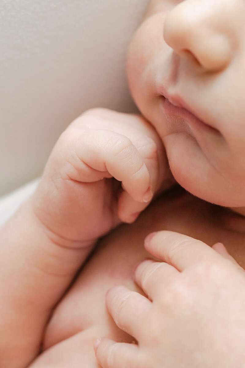 rainy-day-newborn-session-47