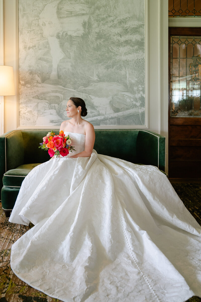 AnnaSolobridalportrait-1