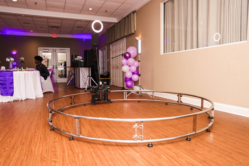 360º booth assembled on a party
