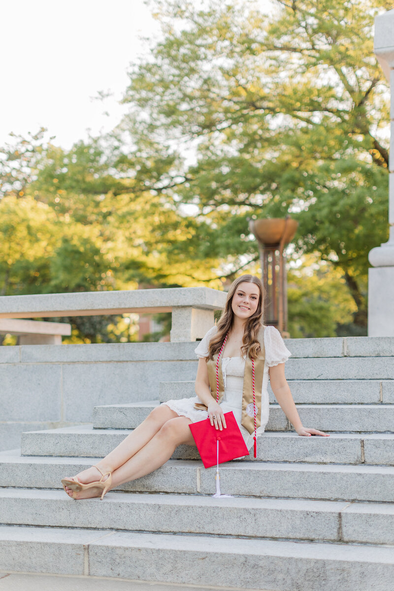 senior portrait of a blue-eyed girl