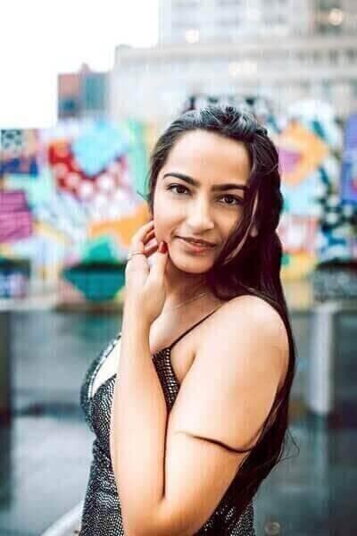 Senior Picture Charleston SC & Mount Pleasant SC | Neha Kotecha  Photography