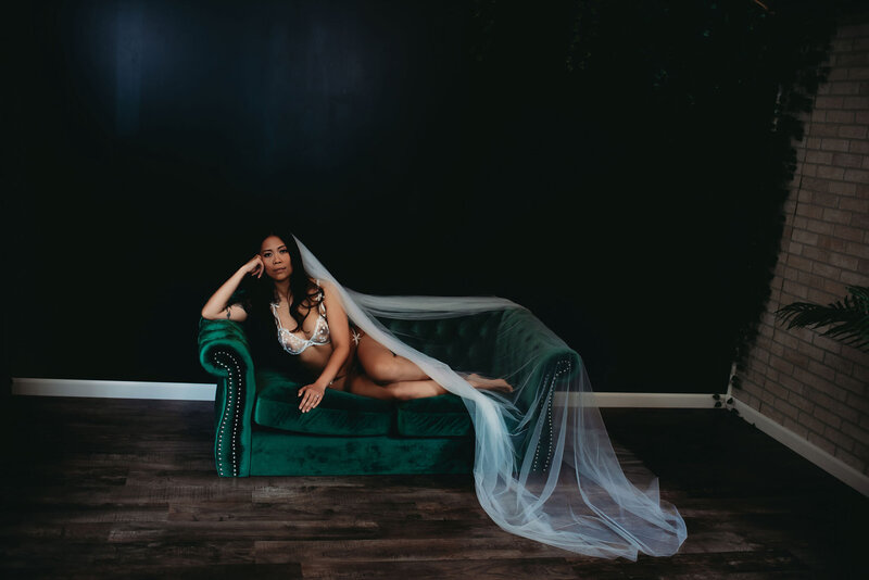 Michigan-Bridal-boudoir-KearstynMeyers82