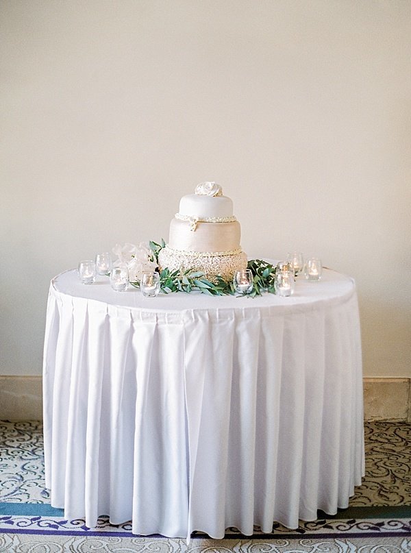 Wedding Cake Dubai - Fine art Film photographer Maria Sundin