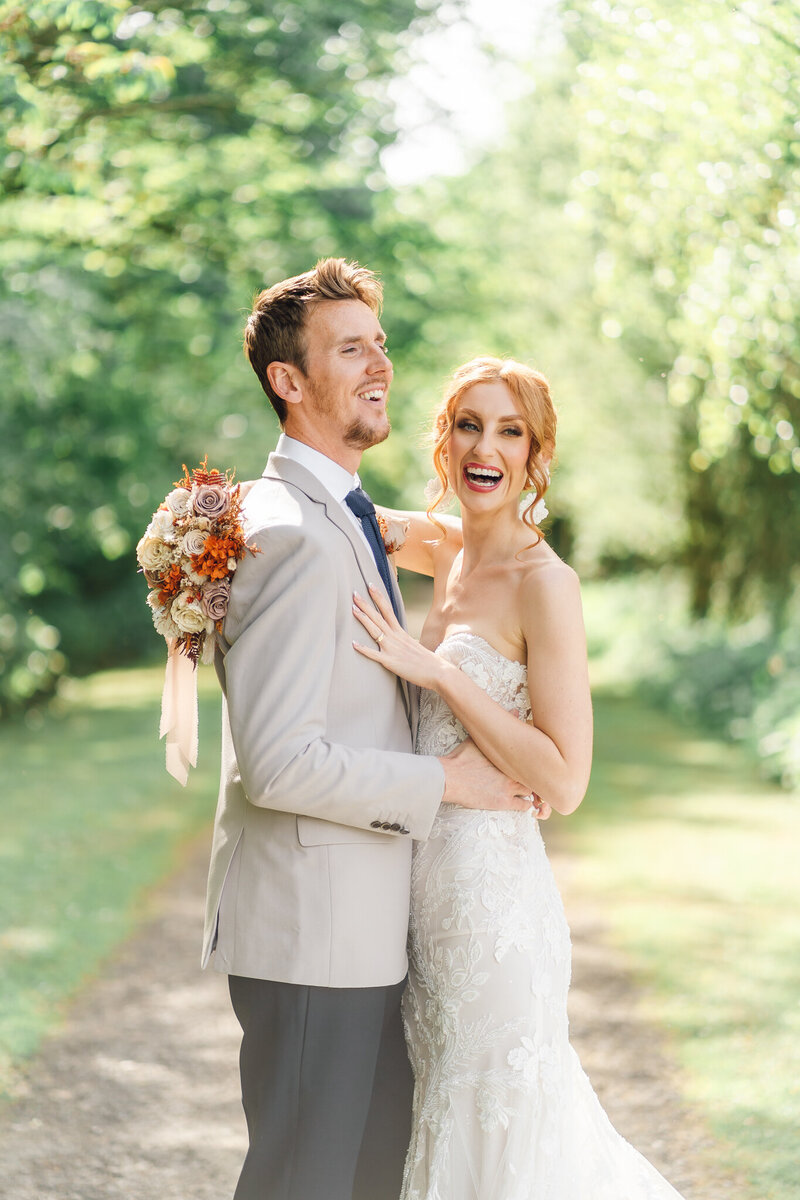 bright wedding photographer