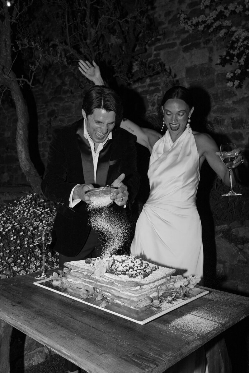 Monteverdi-Tuscany-cake-cutting-215