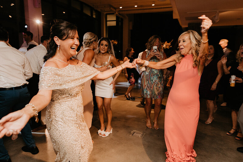 Hannah_Andrew_Wedding_Blog_6.12.21-00322