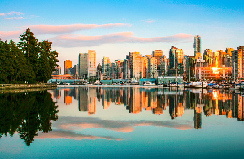 skyline-von-vancouver-und-stanley-park-istock-527118127-2