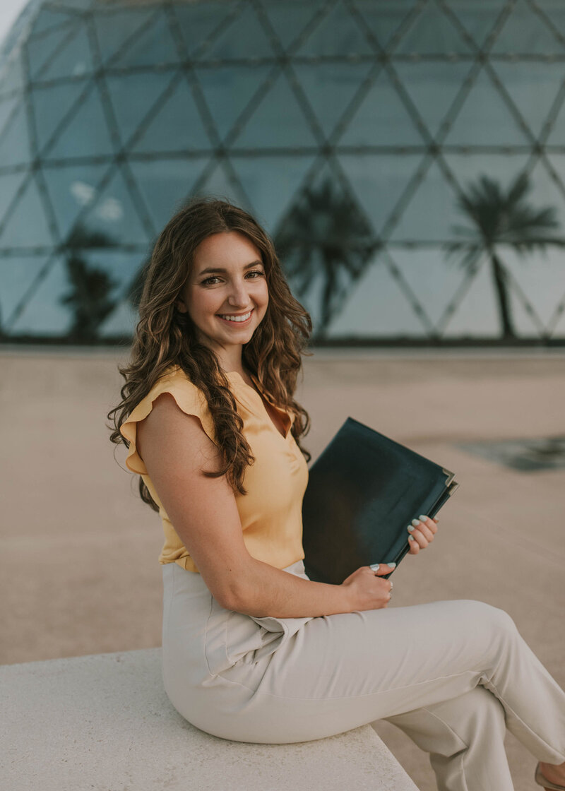 Photo of Elena Pastore- Founder of Allenatore Coaching. Offering personalized career coaching services to help you reach your goals.