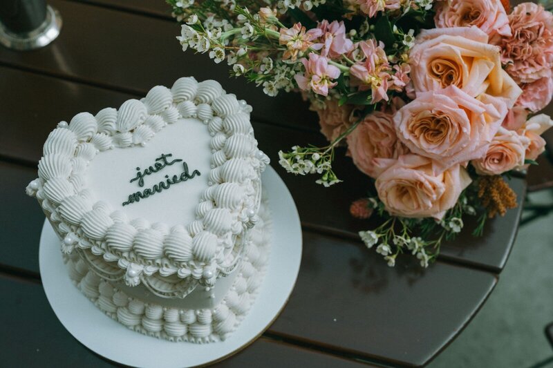 wedding cake for nyc elopement shot by Elsie Goodman Photography | NYC Elopement Packages