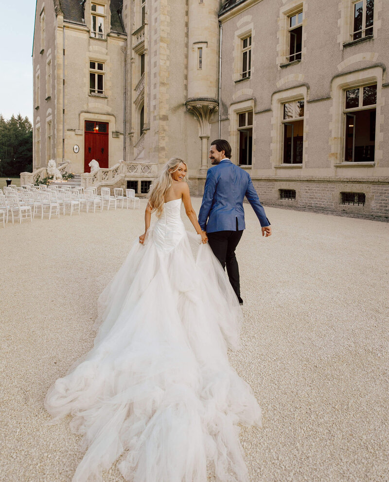 Filip Forsberg & Erin Alvey get married at castle in France.
