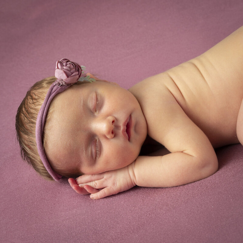 sleepy newborn photoshoot ideas