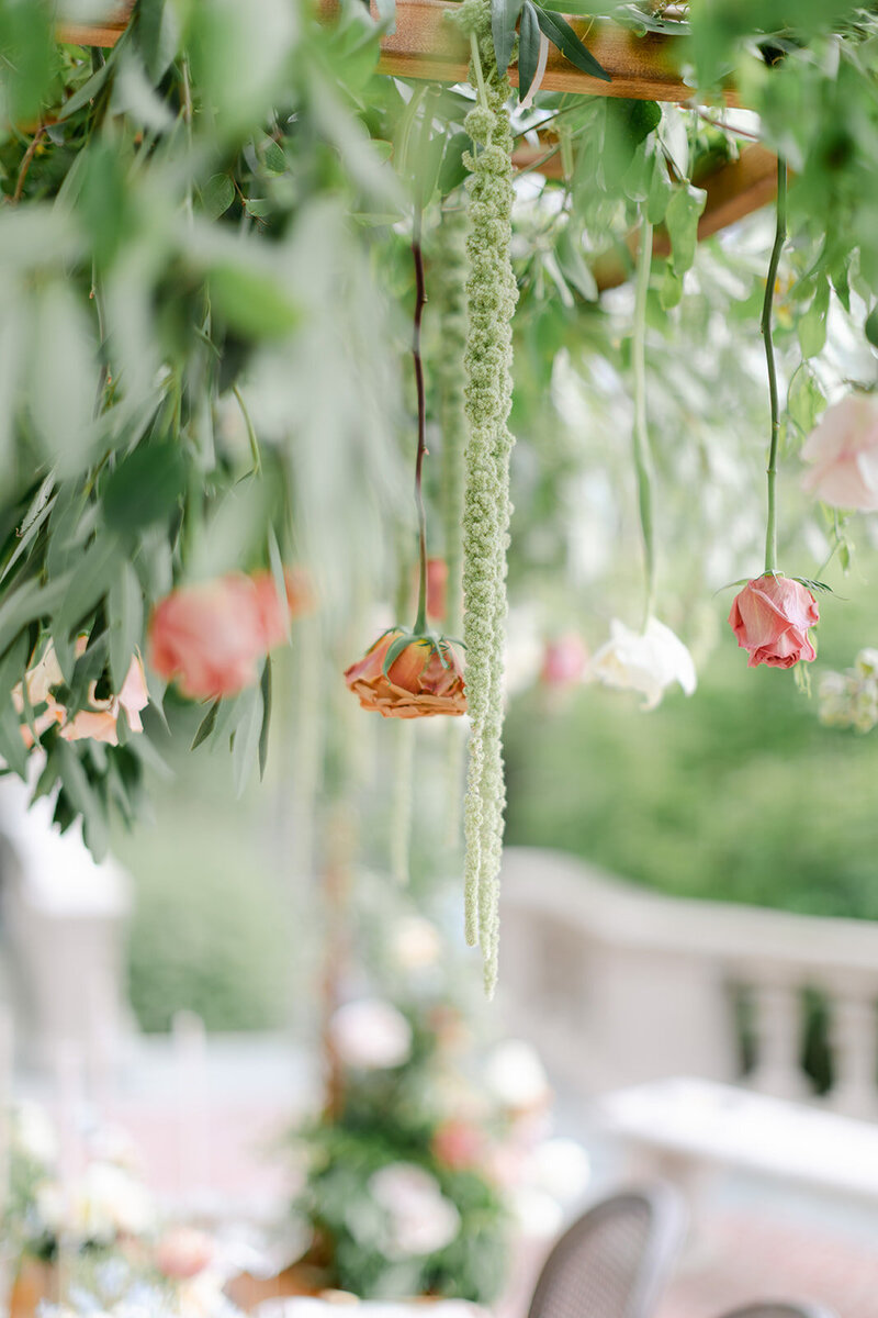 floral-chandelier-wedding-decor