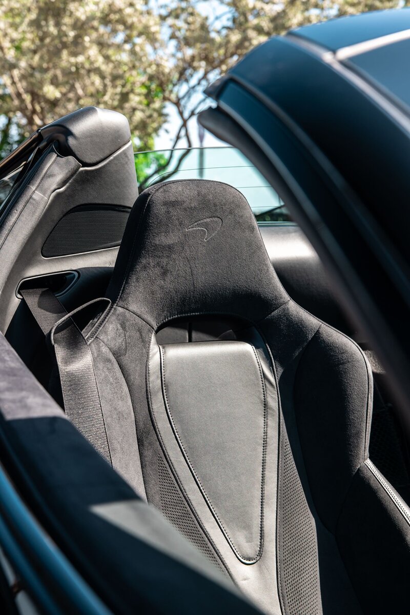 mclaren-720s-spider-convertible-black-for-rent-in-miami-029