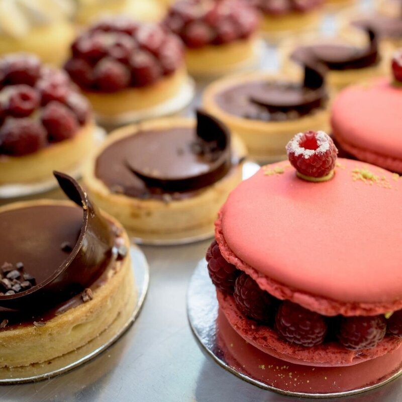 Pastries Chocolate & ispahan
